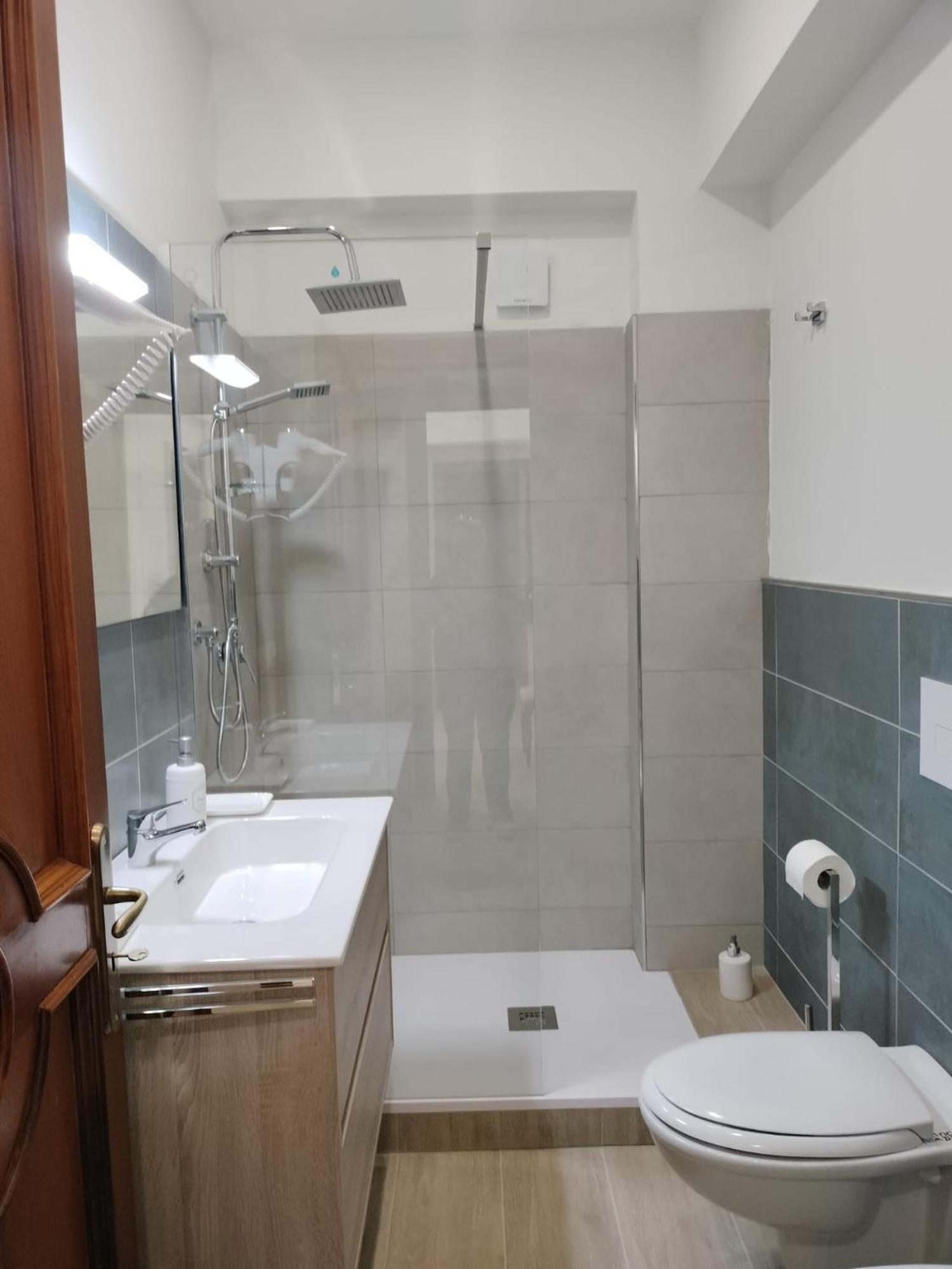 D&P Suites 1 Salemi Exterior photo